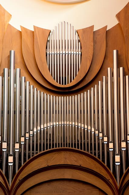 Hévíz: Majestic Sounds Organ Concert at the Blue Church - What the music may feel like in the church