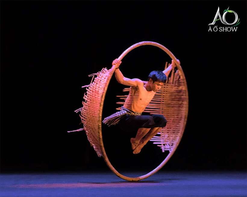 Ho Chi Minh: A O Show Bamboo Circus at Saigon Opera House - The village-to-city story