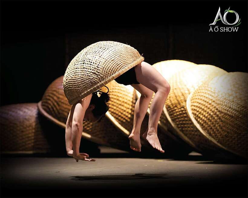 Ho Chi Minh: A O Show Bamboo Circus at Saigon Opera House - Arriving at the Saigon Opera House