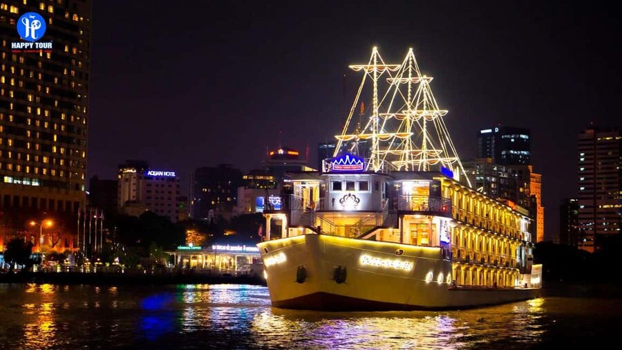 Ho Chi Minh: Saigon River Dinner Cruise with Live Music - Live music and cultural performances onboard