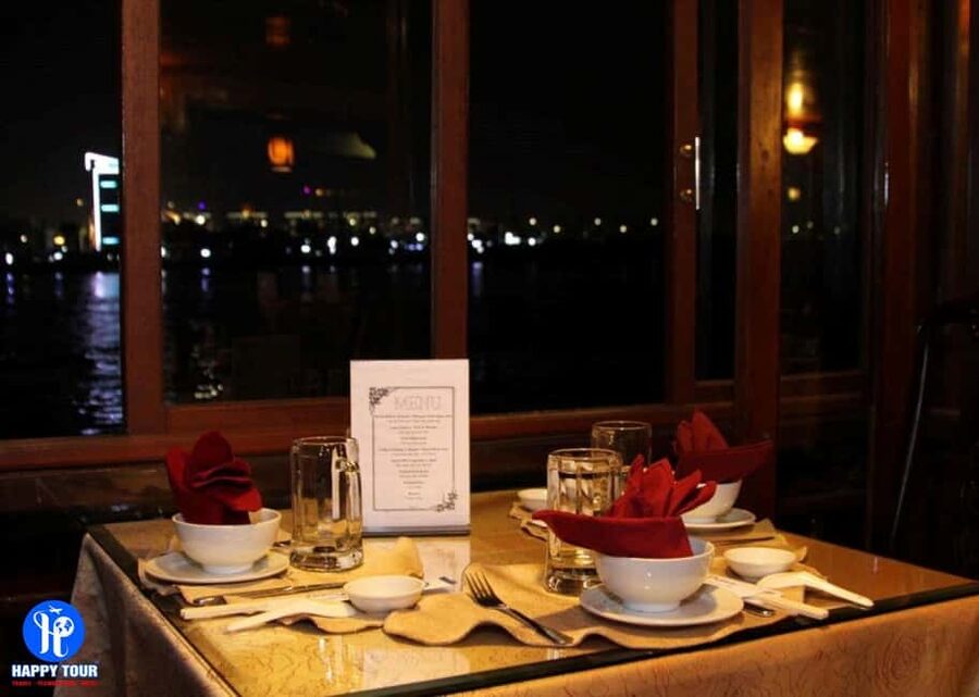 Ho Chi Minh: Saigon River Dinner Cruise with Live Music - Service from the Saigon Princess crew