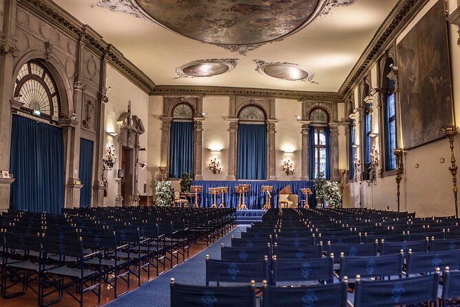 I Musici Veneziani Vivaldi's Four Seasons and Tenor arias - An 8:30 pm concert in central Venice