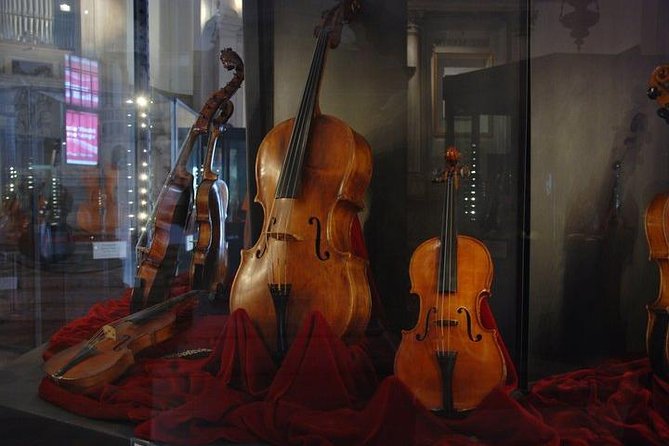 Interpreti Veneziani Concert in Venice Including Music Museum - Finding the churches without losing the evening