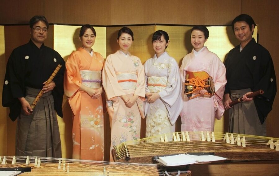Japanese Traditional Music Show in Tokyo - From traditional pieces to a surprise cover