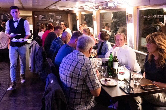 Jazz Boat: Popular LIVE JAZZ dinner cruise - Who should book this evening?