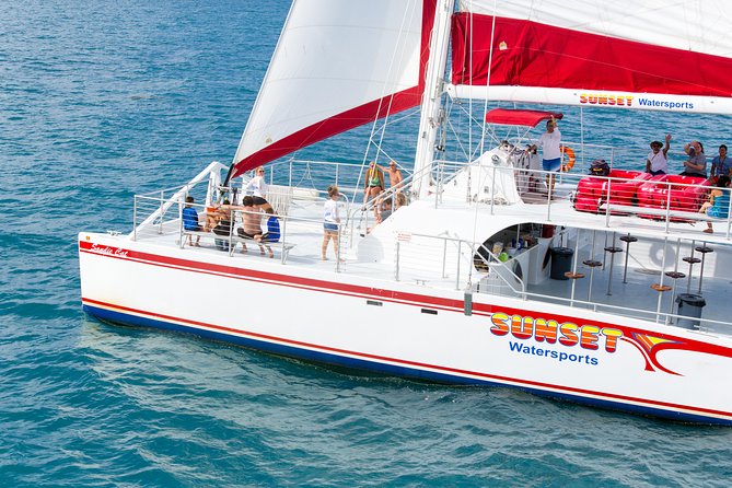 Key West Signature Sunset Sail with Live Music, Open Bar & Food - Live music and the evening mood