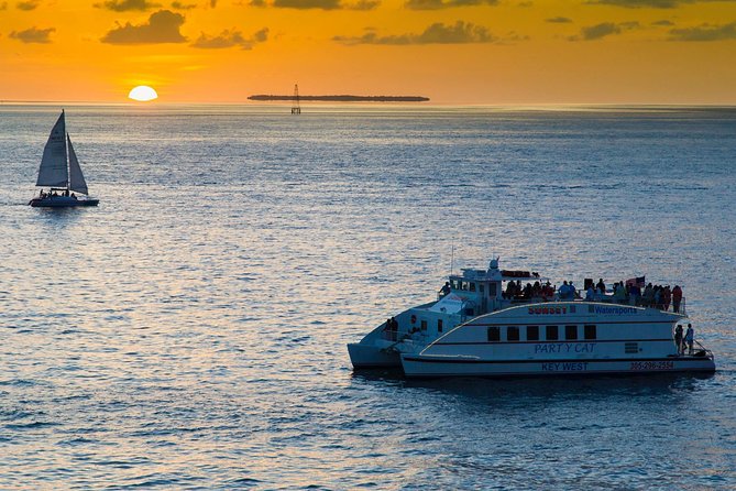 Key West Sunset Cruise: Dinner, Live Music & Drinks Included - The sunset: spectacular, but choose your position carefully