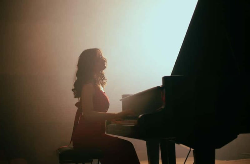 Krakow: Chopin Concert by Candle Glow - Candlelight atmosphere, with one practical surprise