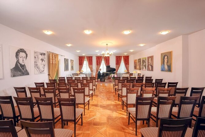 Krakow: Chopin Piano Concert in St. Bernardine Church - The Concert Itself: One Hour at the Keyboard