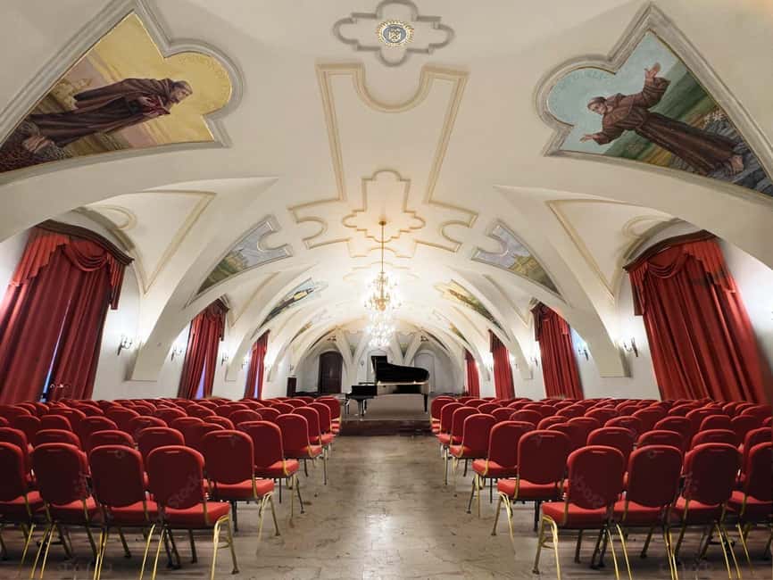 Krakow: Frédéric Chopin Classical Music Candlelight Concert - The first half: familiar Chopin with room to breathe