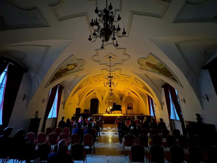 Krakow: Frédéric Chopin Classical Music Candlelight Concert - Who should book this concert?
