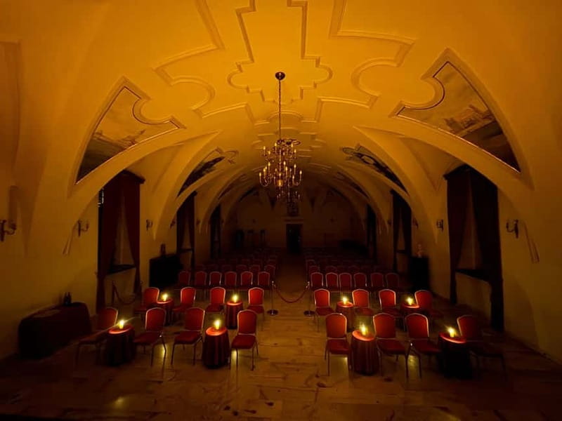 Krakow: Piano Trio Chopin & Friends Concert VIP with Wine - What the wine adds to the evening