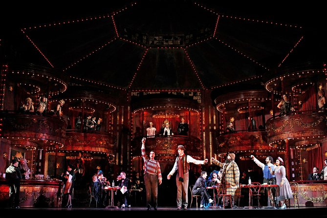 La Bohème at the Sydney Opera House - The Sydney Opera House changes the night