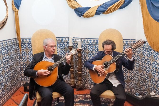 Lisbon: Authentic Fado Show, Dinner and Night Tour - Dinner in a Traditional Fado Restaurant