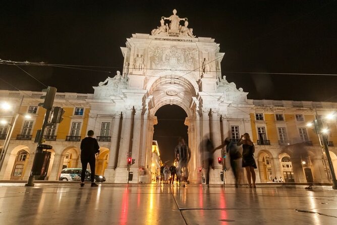 Lisbon: Authentic Fado Show, Dinner and Night Tour - How the Fado Performance Feels
