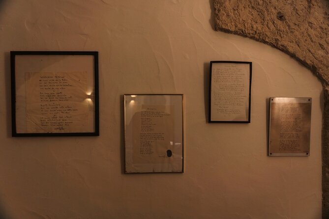 Lisbon: Dinner with Rising Stars of Fado at Canto do Poeta - Starters That Feel More Like Petiscos