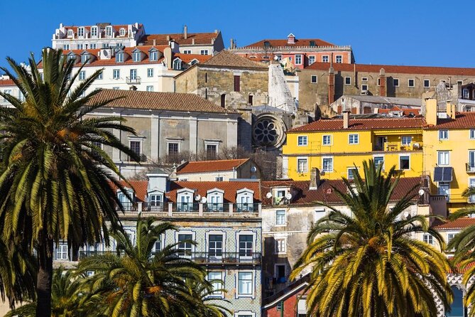 Lisbon Fado Experience: Walking Tour, Dinner and Live Music Show - Key details before you book