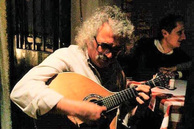 Lisbon Fado Experience: Walking Tour, Dinner and Live Music Show - What the walking tour feels like