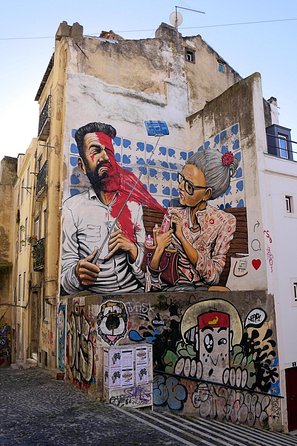 Lisbon Fado History Cultural Walking Tour - The streets between the stops
