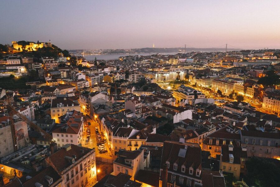 Lisbon: Fado Night Tour - Starting beneath the Marquês de Pombal monument