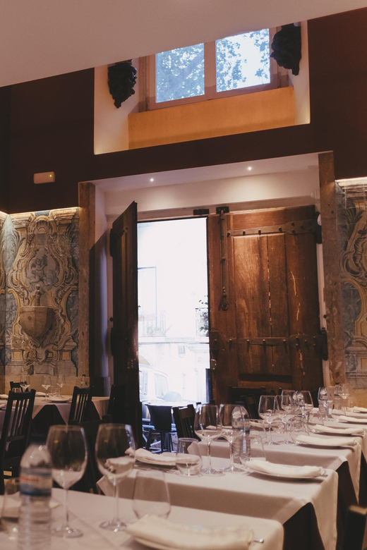 Lisbon: Fado Night with Dinner in a Typical Fado House - Who will enjoy this Lisbon evening?