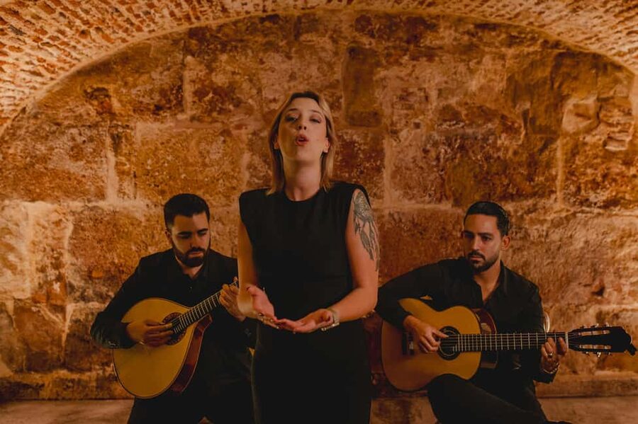 Lisbon: Fado Show and Wine inside Medieval Walls - The Portuguese guitar is the star beside the singers
