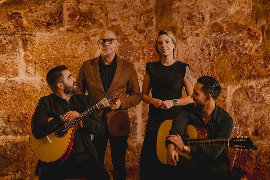 Lisbon: Fado Show and Wine inside Medieval Walls - Finding the blue doors near Sé Cathedral
