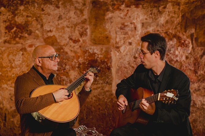 Lisbon: Fado Show With Wine and History - Timing your evening around the show