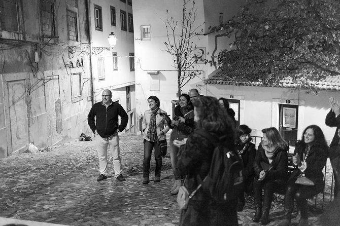 Lisbon Fado Walking Tour (with a Fado singer) - Hearing a fadista sing in public spaces