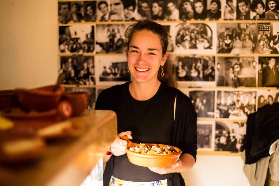 Lisbon : Food & Fado Tour - Who should book this experience?