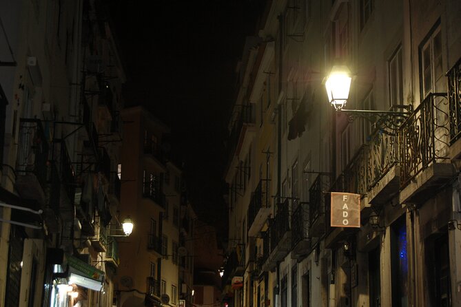 Lisbon Guided Tour with Live Fado Show and Traditional Dinner - Natalia as your guide