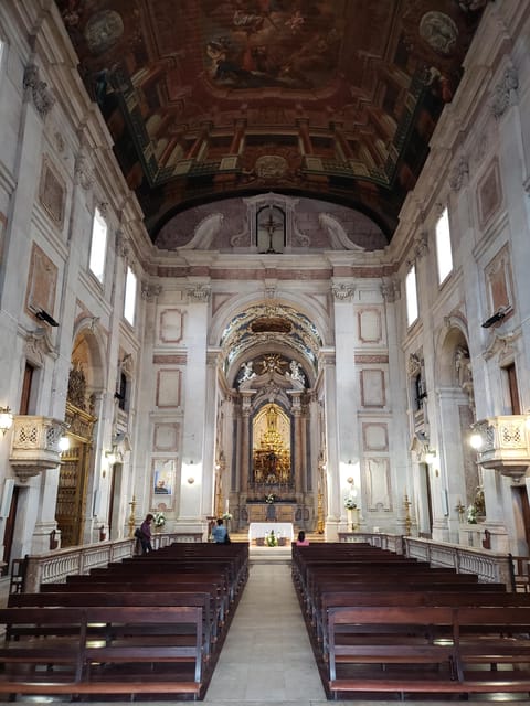 Lisbon: Lisbon Classical Nights Concert - Entering Saint Paul’s Church in Lisbon