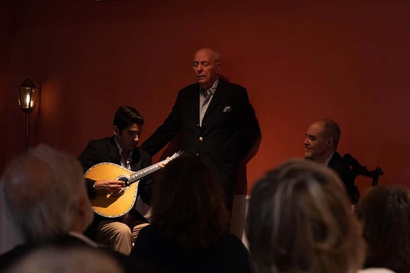 Lisbon: Live Fado Show with Port Wine at Lisboa em Fado - The Short Videos Add Meaning to the Music