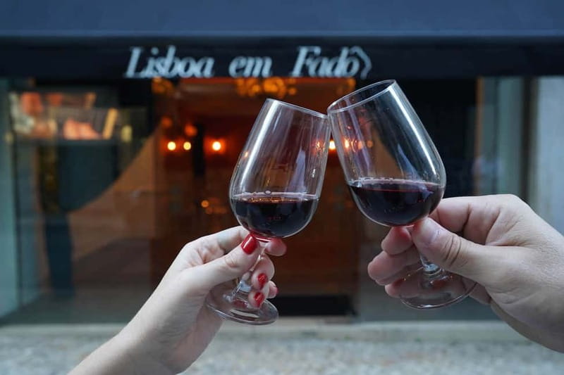 Lisbon: Live Fado Show with Port Wine at Lisboa em Fado - Getting There and Planning Your Visit