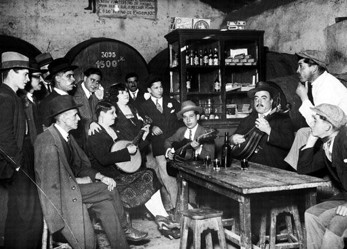 Lisbon: Luxury Fado Tour with Dinner included - What makes this Lisbon night special
