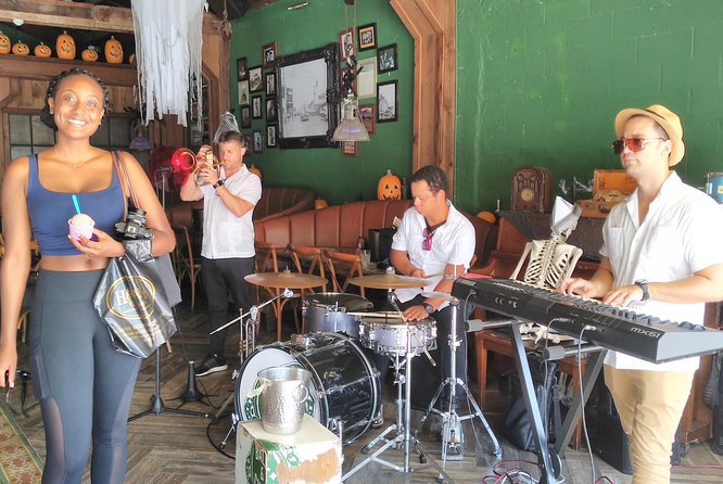 Little Havana Tour Private Cuban Podcaster Art, Museums, Music - The local neighborhood beyond the tourist strip