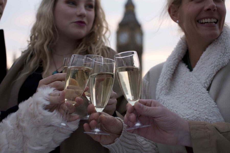 London: River Thames Dinner Cruise with Live Jazz - Should you book the London jazz dinner cruise?