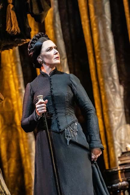 London's West End: Ticket to The Phantom of the Opera - The first act: romance, mystery, and visual drama