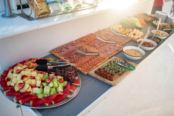 Los Cabos Jazz & Wine Sunset Cruise - Cabo’s rocky edge: Lover’s Beach and Land’s End