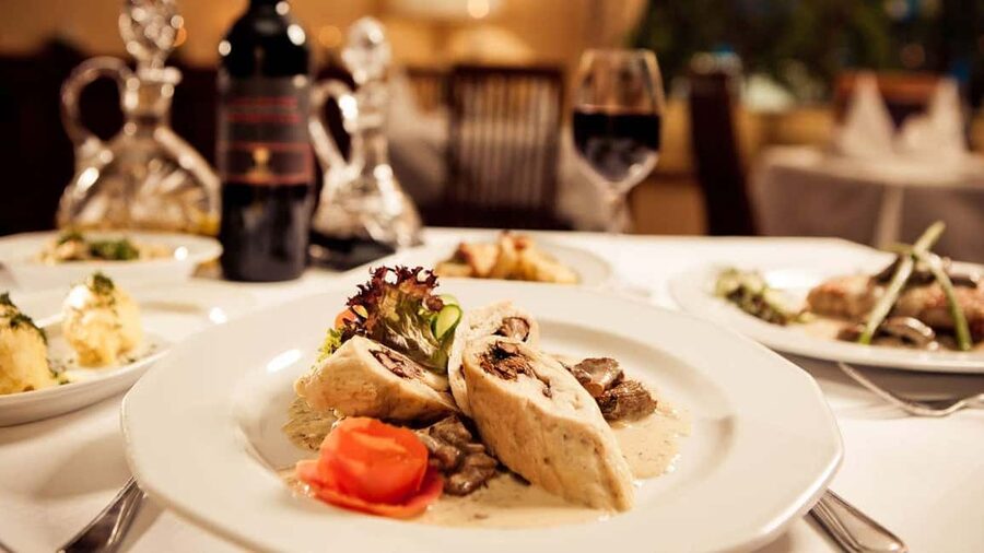 Lunch at Pod Baranem & Chopin Concert - Key points to know before booking