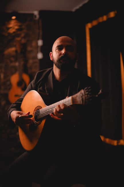 Madeira: Fado Show - The Heart of Portugal With Madeira Wine - Fado in Funchal, with a glass of Madeira wine