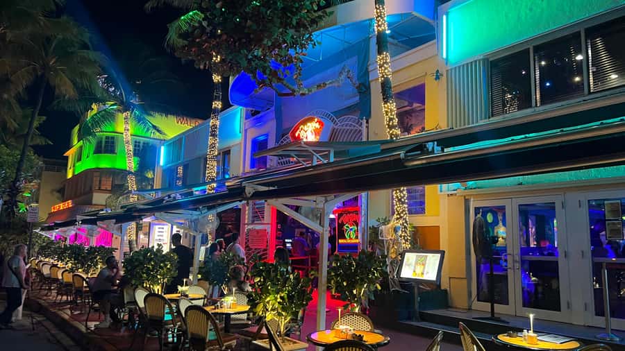 Mango's Miami: Salsa Lessons, Mojitos, Bites & Live Music - The teaching style and the right level of experience
