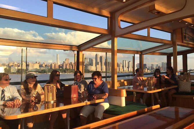 Manhattan Evening Jazz Cruise - Seating, drinks, and comfort on board
