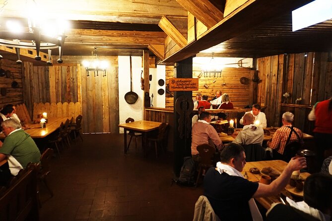 Medieval Knight’s Dinner Show with Live Music in Munich - A Multi-Course Feast, Served With Theater