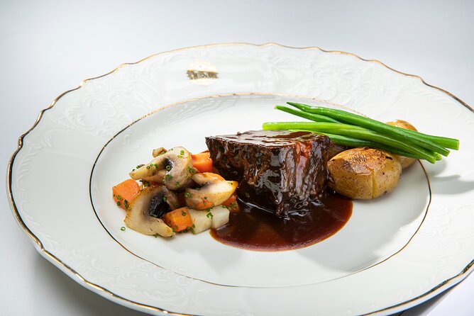 Mozart Concert and Dinner in Prague - How the three-course meal is paced