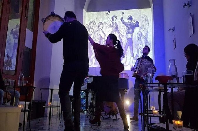 Naples Folklore: A Unique Concert of Traditional Neapolitan Music - A practical plan for your evening
