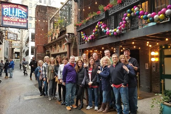Nashville's Honky-Tonk Walking Sightseeing Pub Crawl - What the guide adds to the night