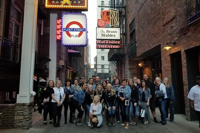 Nashville's Honky-Tonk Walking Sightseeing Pub Crawl - Group size, timing, and practical limits