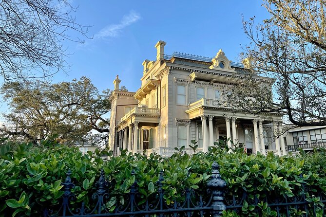 New Orleans City Tour and Steamboat Natchez Harbor Jazz Cruise - Natchez, or the City of New Orleans?