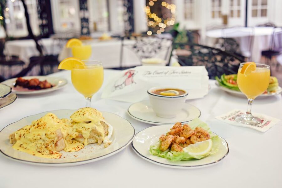 New Orleans: 'Court of Two Sisters' Jazz Brunch Buffet - Why this brunch fits New Orleans so well